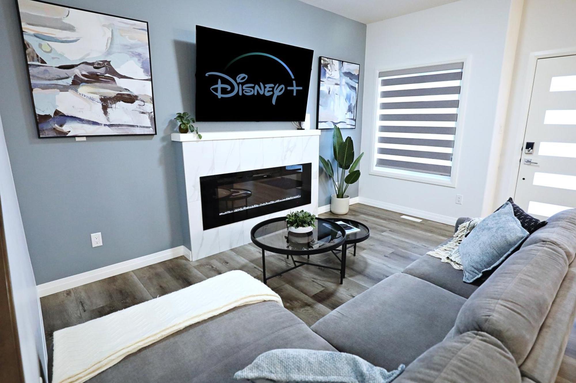 Three King Beds,Central A/C,Fireplace,Park,Disney+ Villa Edmonton Eksteriør billede